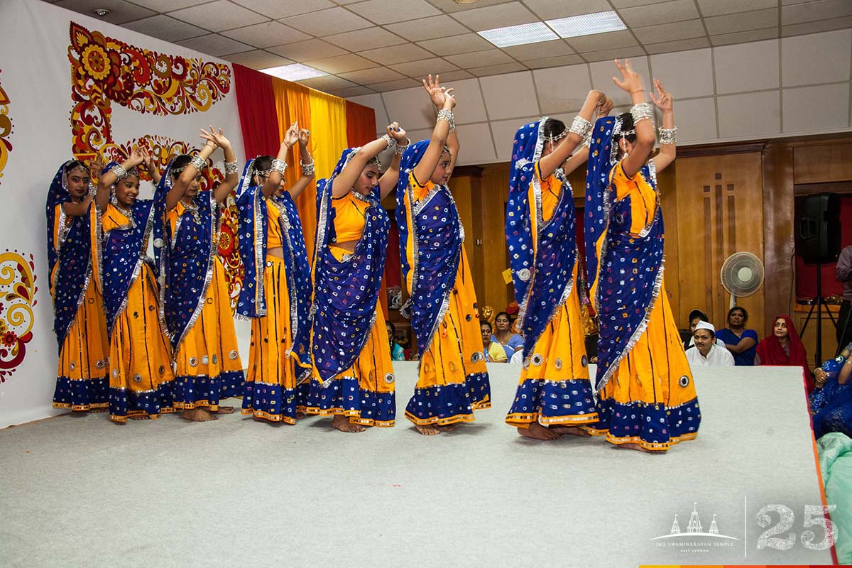 ©1987-2017 SKS Swaminarayan Temple East London